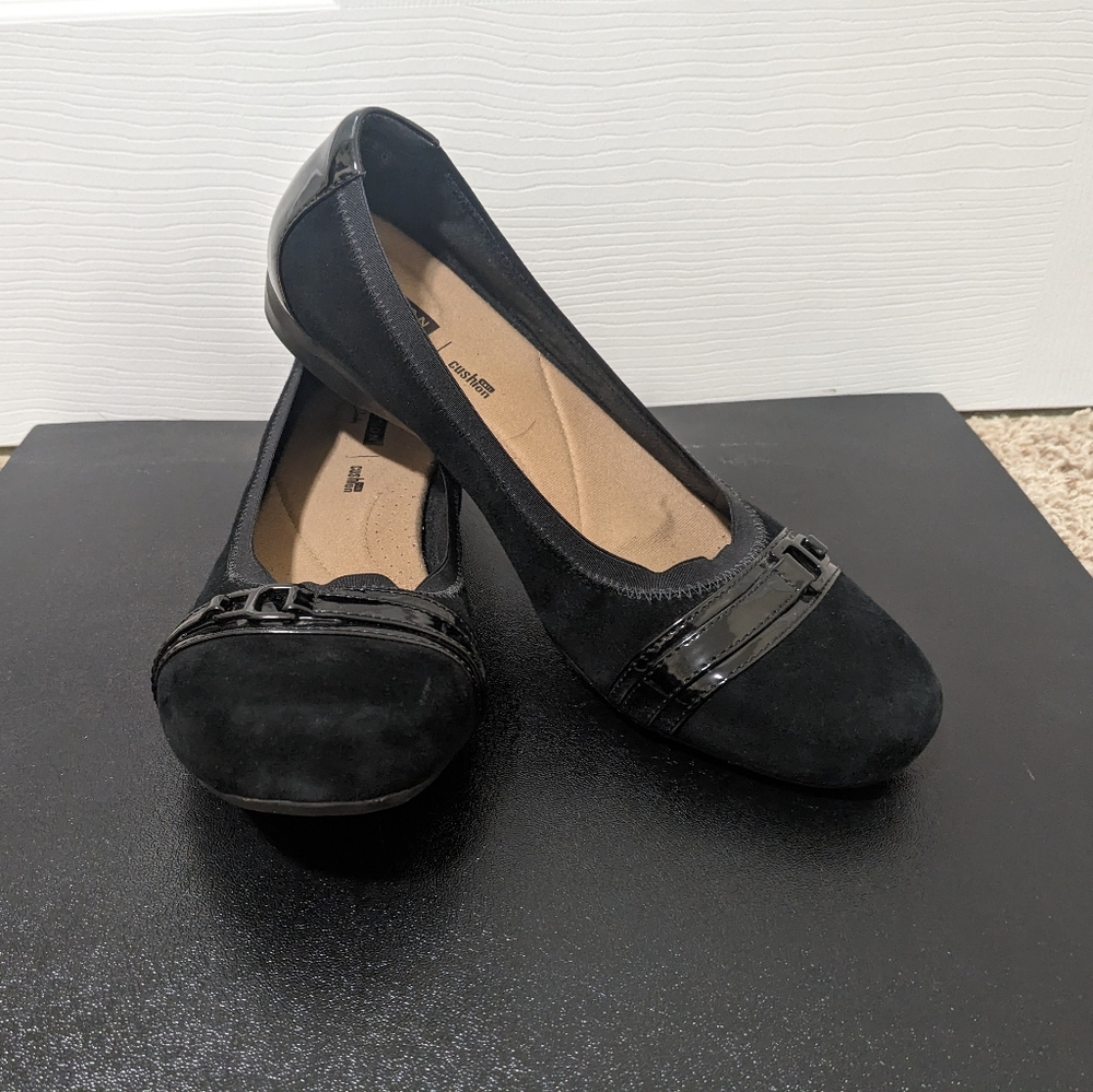 Clarks, Soft Cushion Ballet Flats, Women's Size 12, Black Suede/Patent